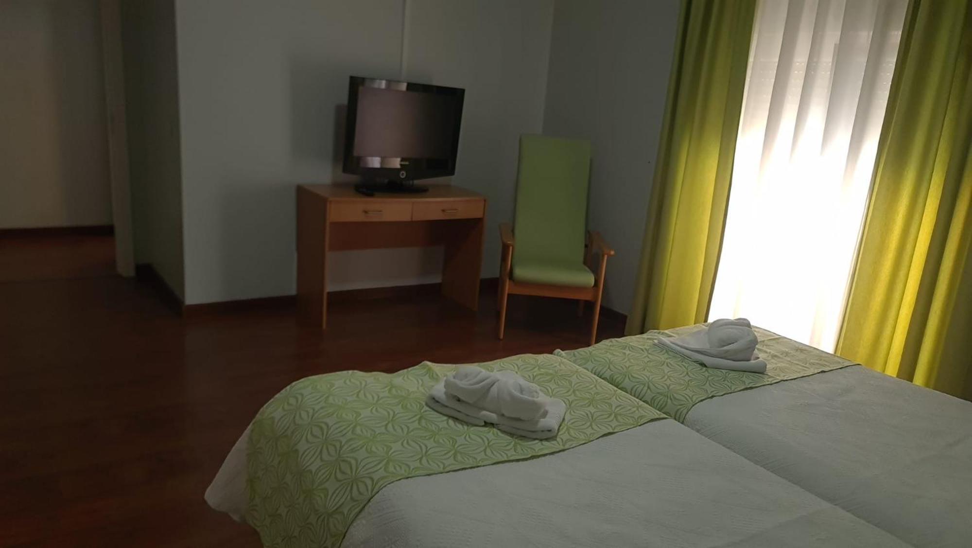 Hostel Jardins De Sao Luis Setubal Luaran gambar